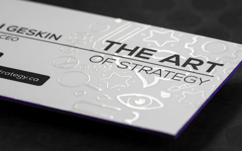 Hiệu ứng UV cục bộ làm nổi vùng logo trên hộp giấy – Smart Print